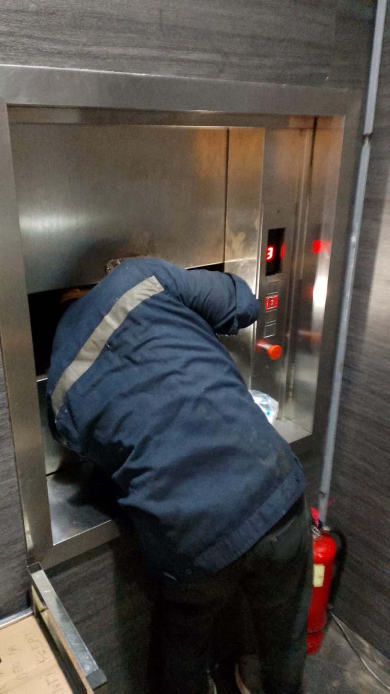 WhatsApp Image 2025-12-02 at 09.43.33